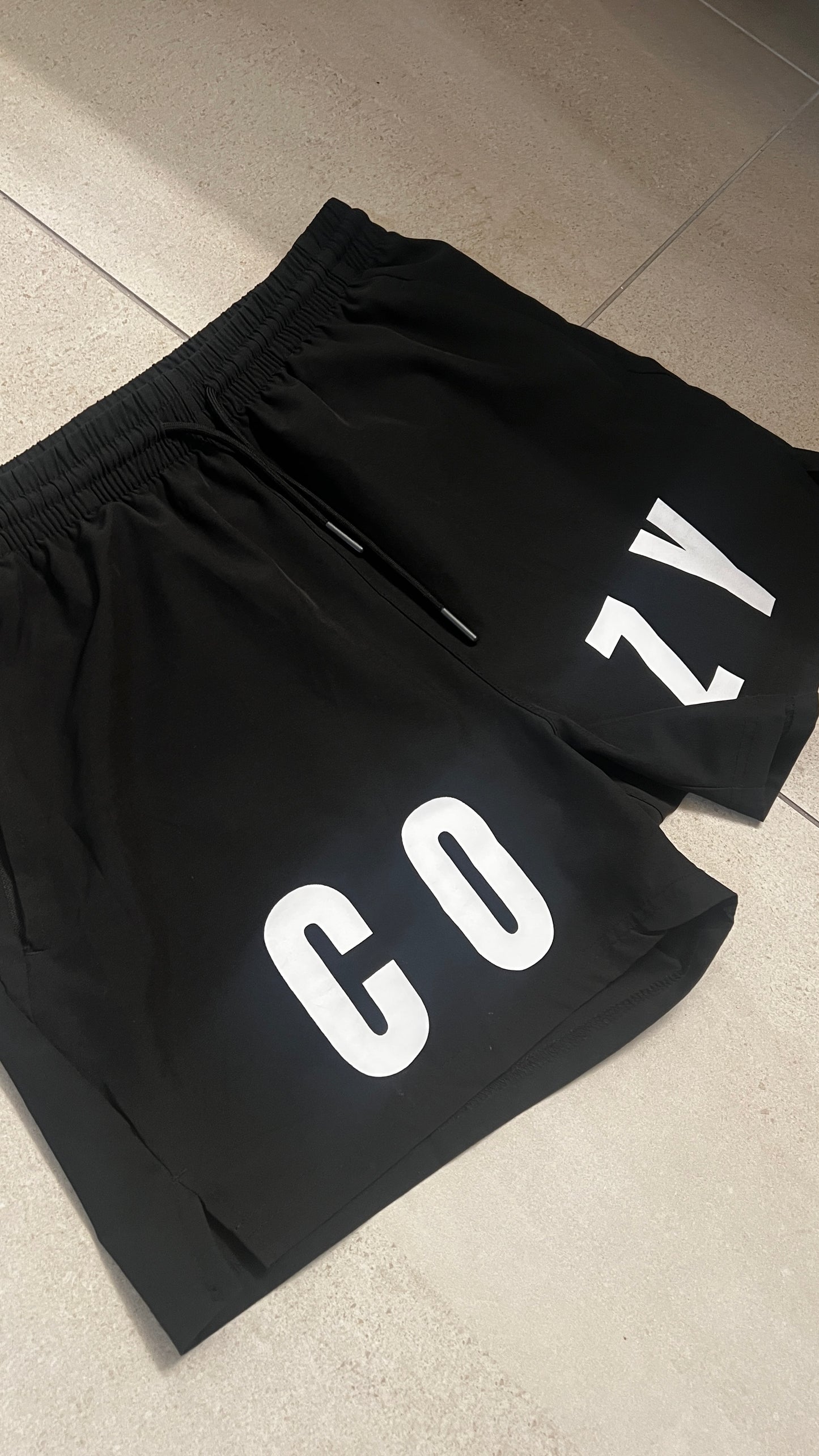 COZY BEACH SHORT